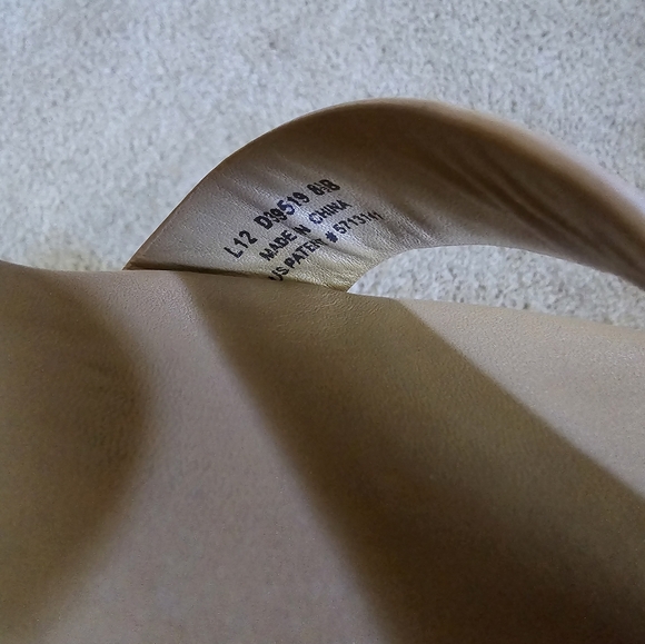 Cole Haan Nike air 8.5B women's Wedge sandle shoes beige leather platform - Picture 11 of 11